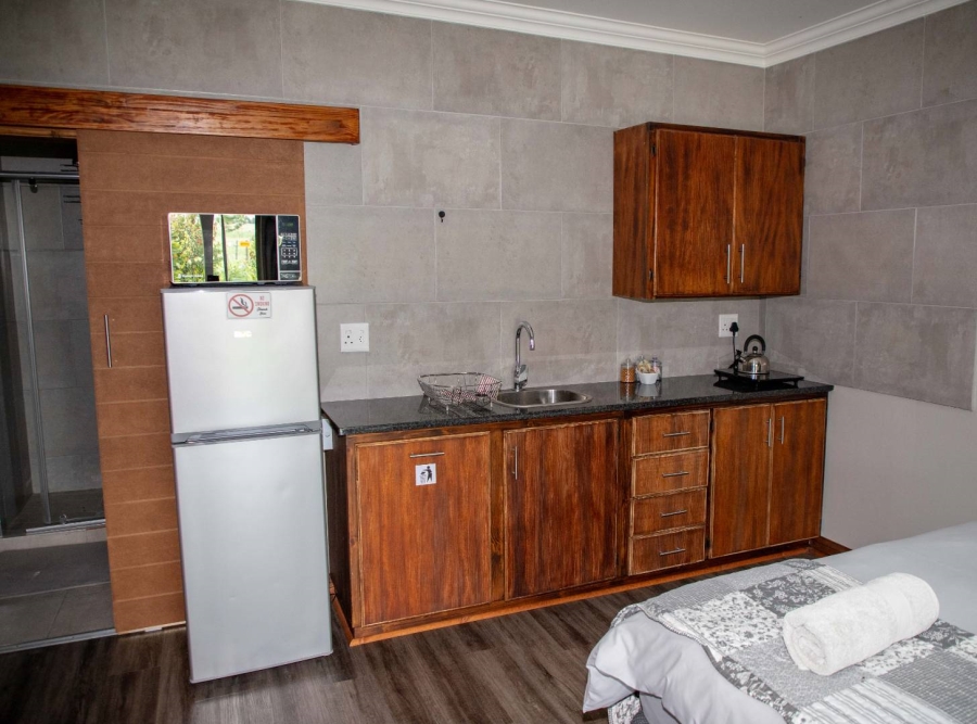 18 Bedroom Property for Sale in Heilbron Free State